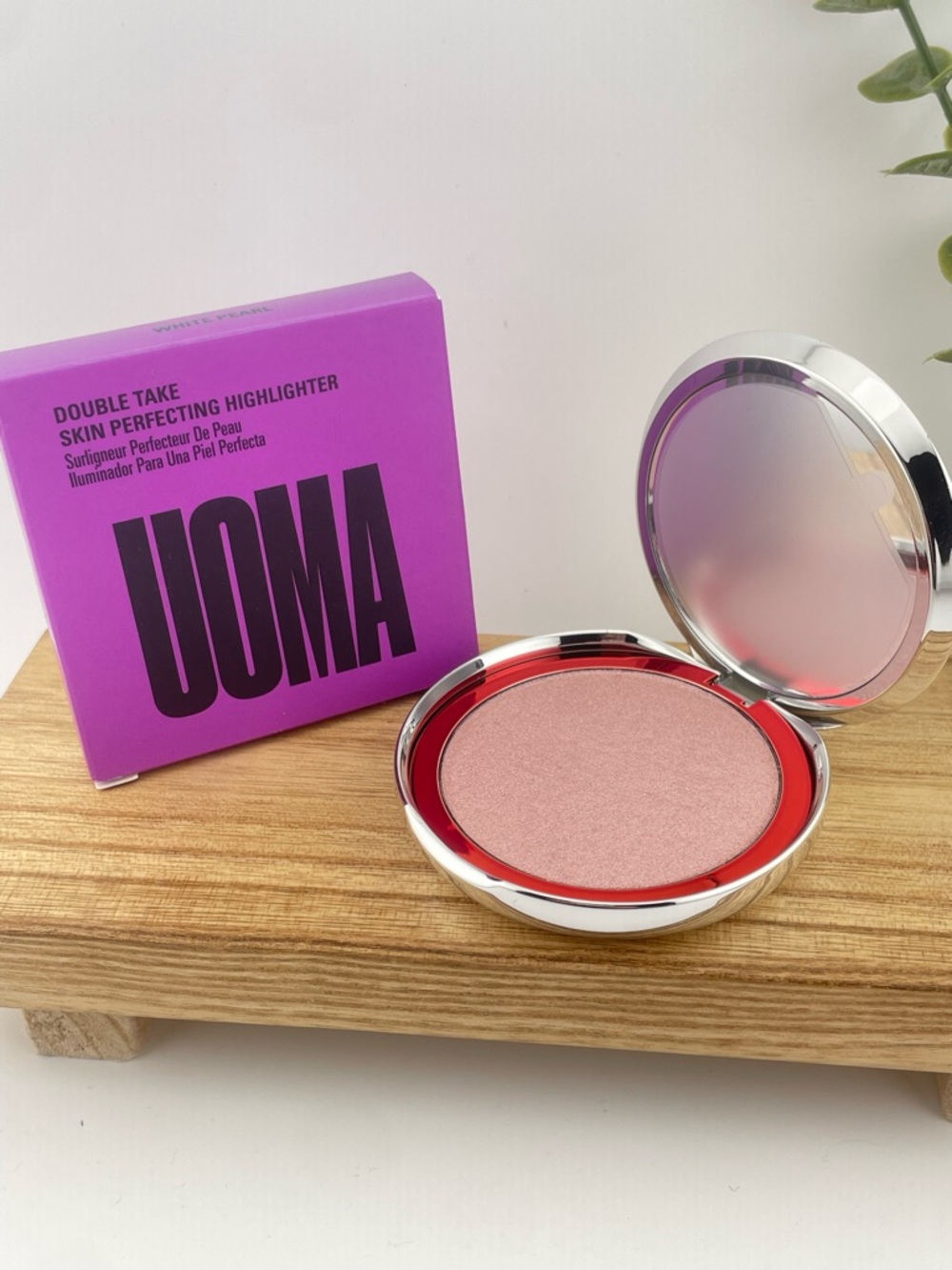 UOMA | “White Pearl” | Double Take | Skin Perfecting Highlighter (Brand New!) 💘✨